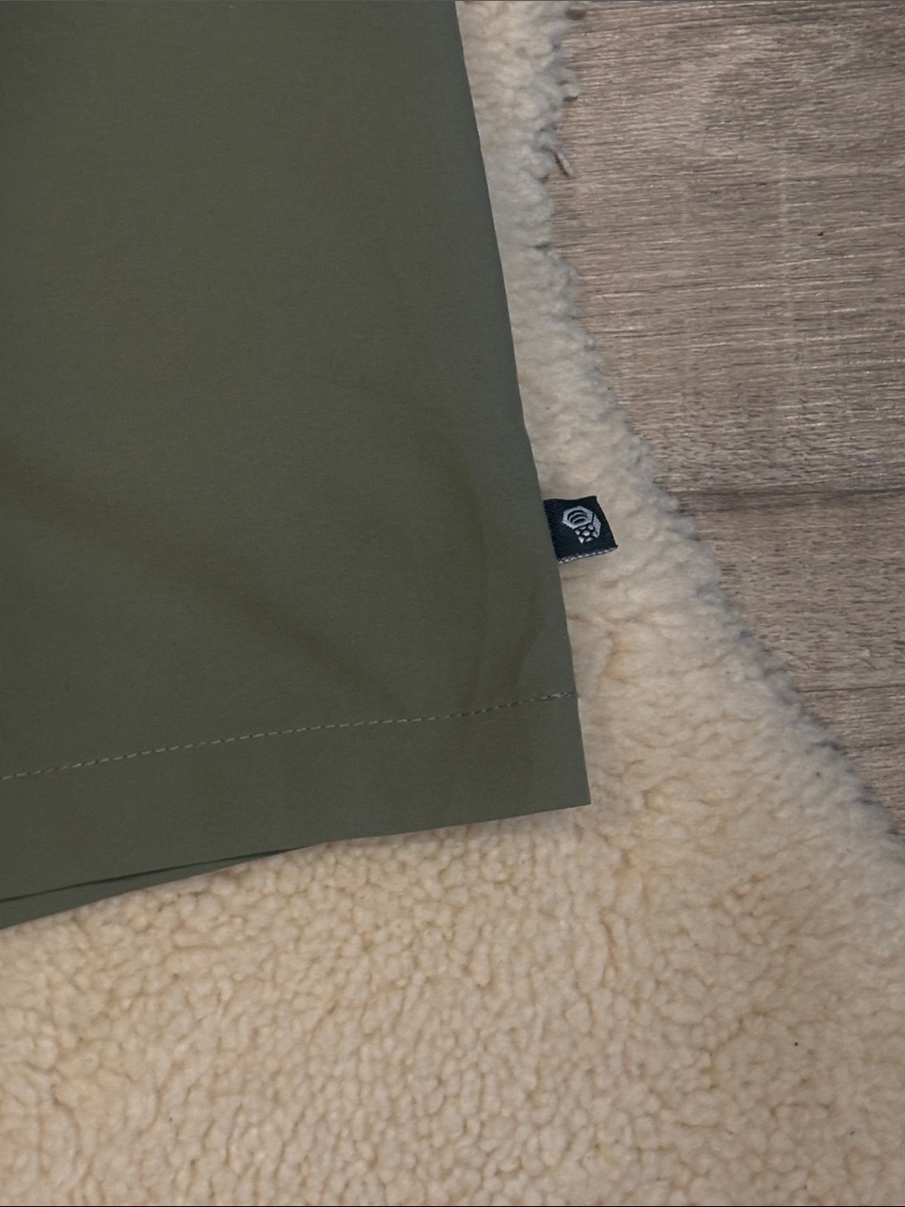 Mountain Hardwear SHADE LITE SHORT SLEEVE SHIRT - Picture 4 of 9